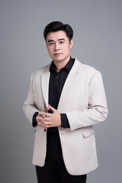 Representative portrait for Marcus Chen